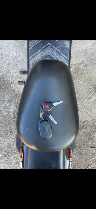 Продам элекровелик срочно