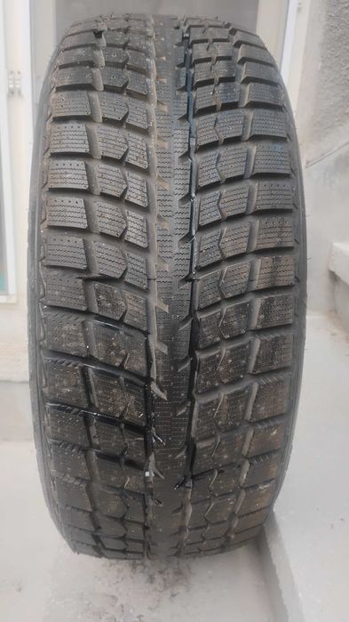 Гума зимна 265/45 R21