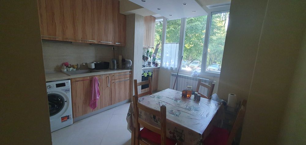 Дава се под наем Четиристаен апартамент в Чипровци - 12 кв.м за 204 € - Снимка #3