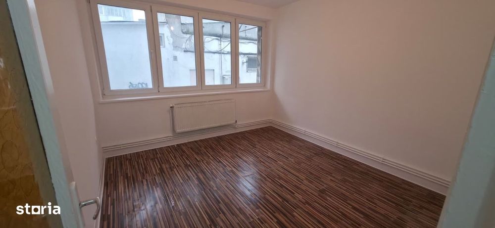 2 camere semidecomandat zona Garii