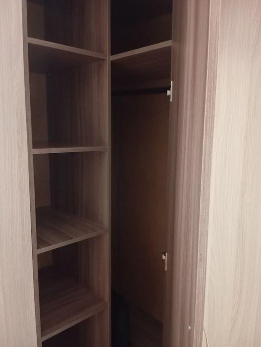 Продам спальный гарнитур для детской