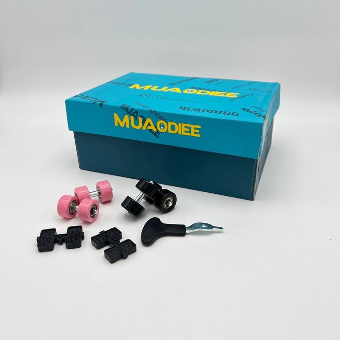 Роликовые кроссовки  оптом