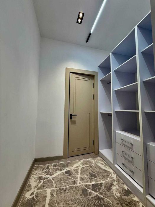 Продается квартира в Новостройке.Эксклюзивный ремонт.ТЦ Ривьера.ID:01К