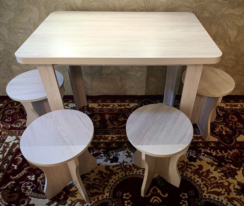Новый кухонный стол