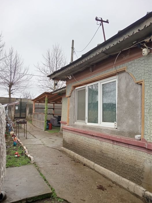 vand casa batraneasca