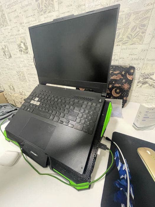 Охлаждающая Подставка на ноутбук