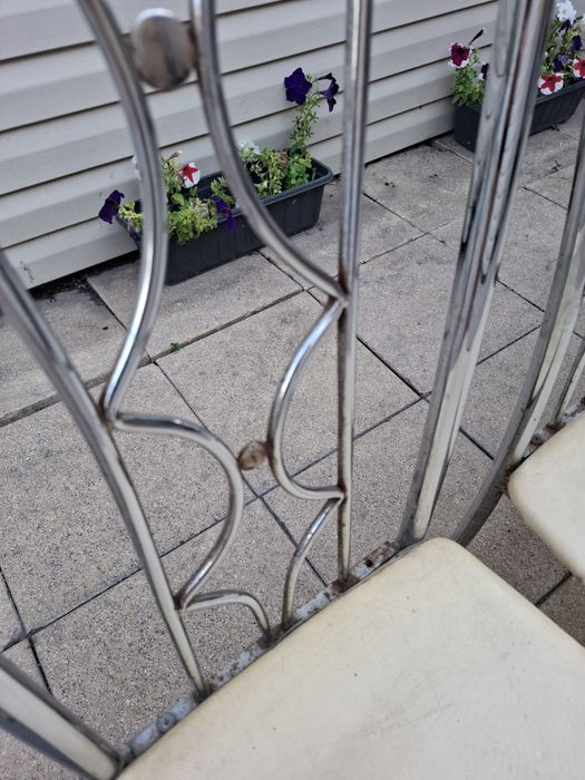 Продам стулья со спинкой