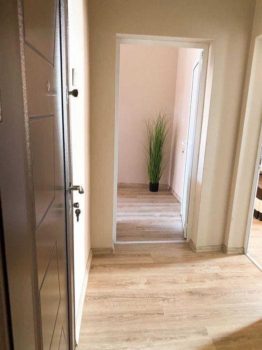 Дава се под наем Тристаен апартамент в Пловдив, Център - 105 кв.м за 550 € - Снимка #7