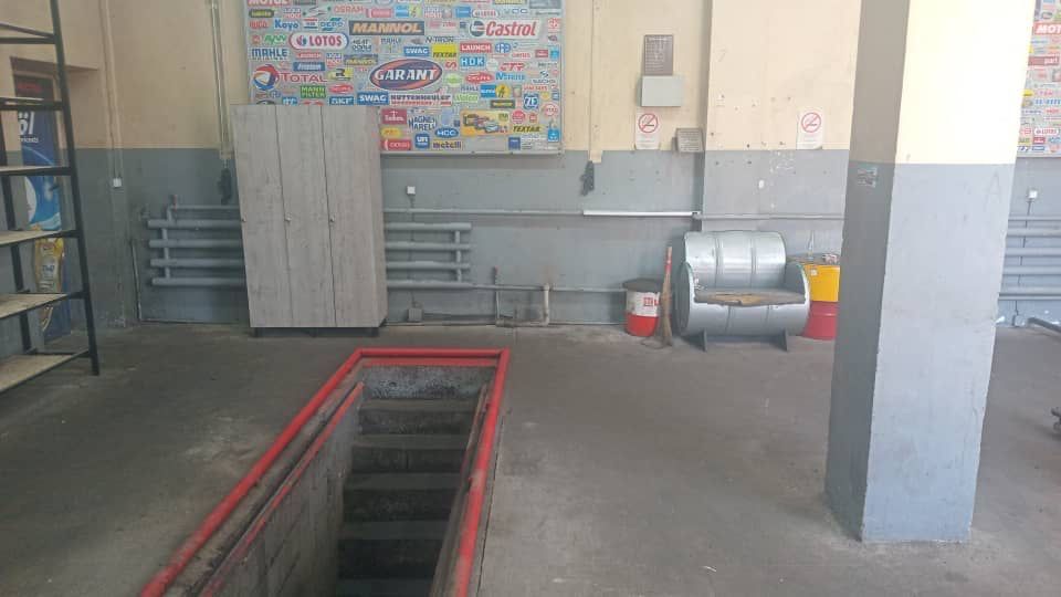 Сдам в аренду СТО 2бокса . В центре