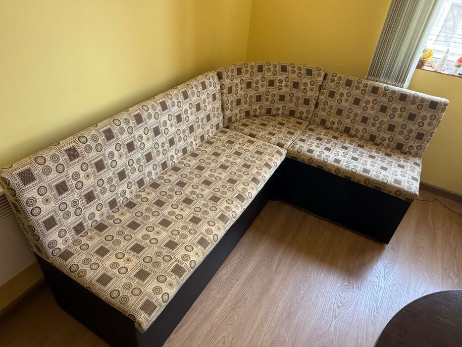 Кухненски ъгъл за трапезария/кухня