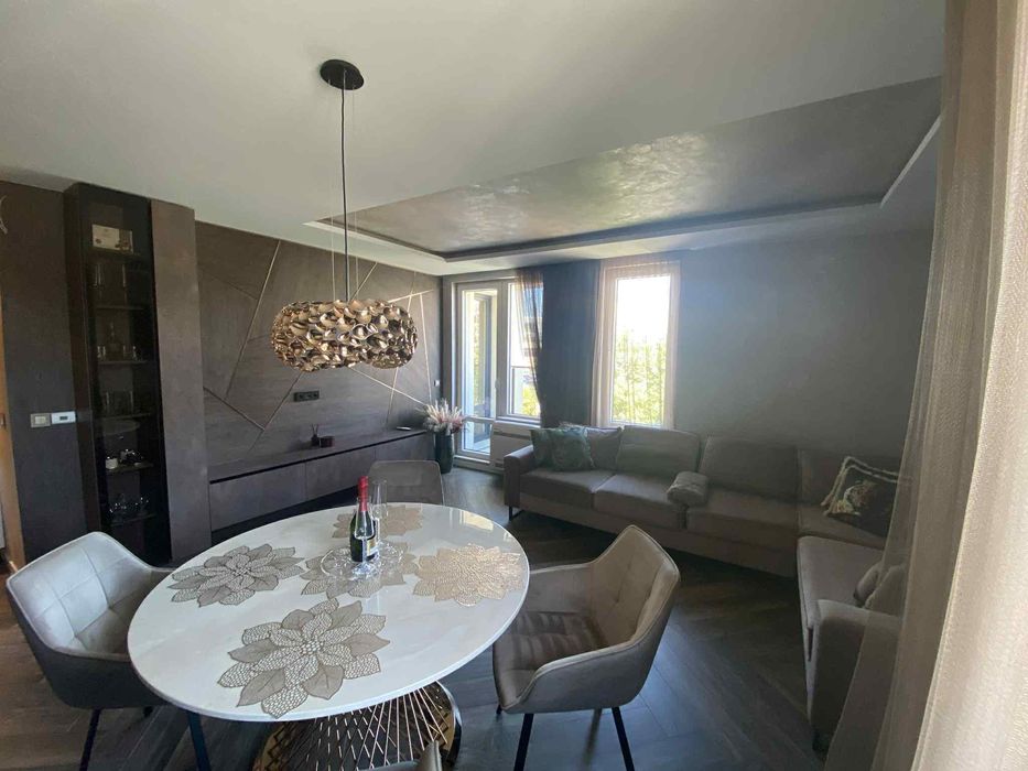 Дава се под наем Тристаен апартамент в София, Кръстова вада - 84 кв.м за 1299 € - Снимка #1