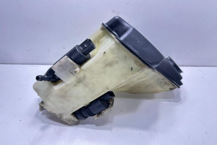 Vas lichid parbriz 61677008057 BMW Seria 3 E46 (facelift)