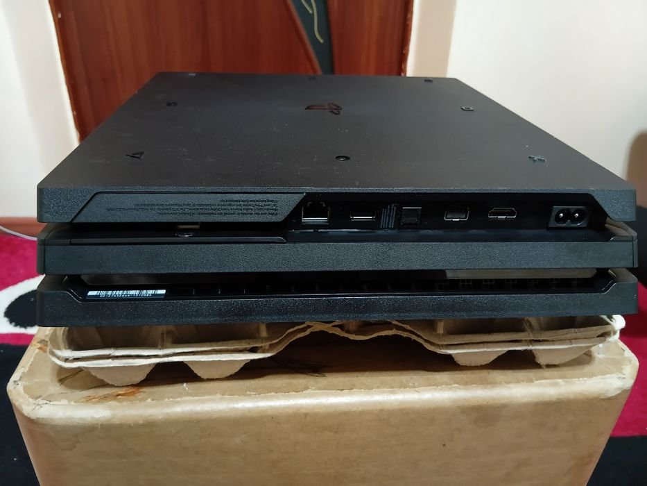 Play Station 4pro 1tb