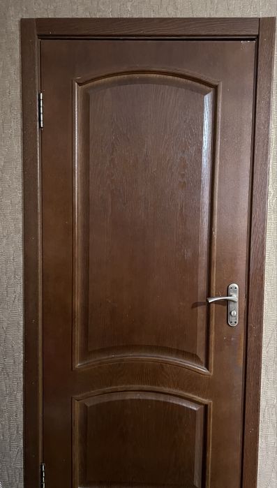 Продам межкомнатные двери