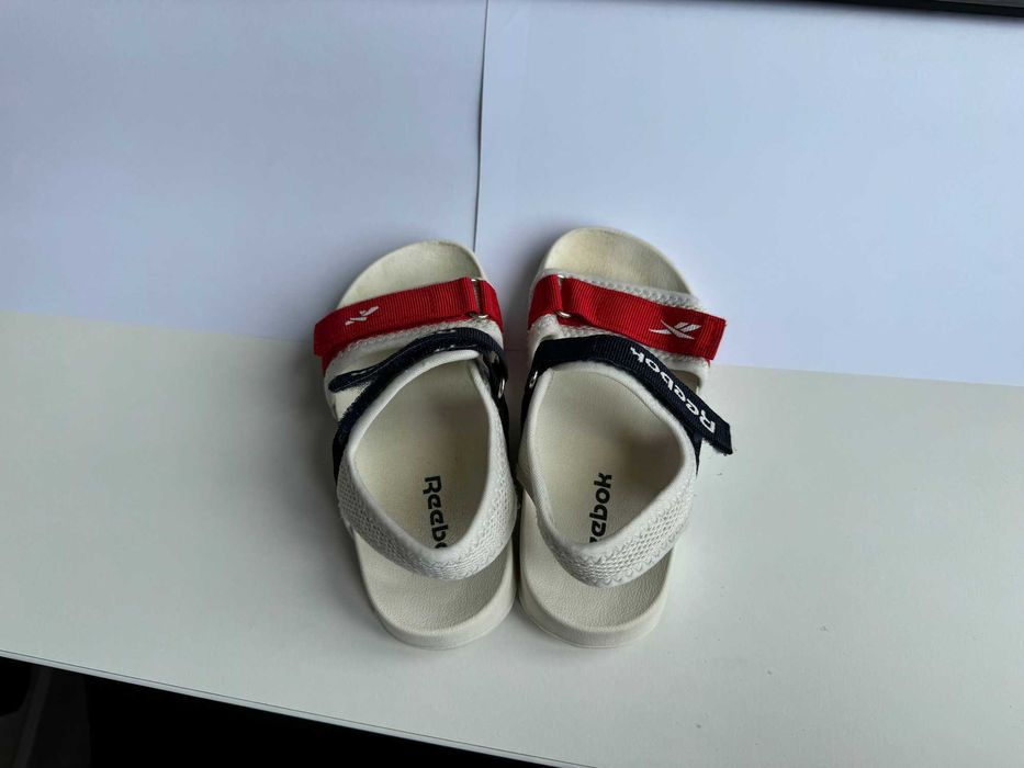 Reebok детски сандали размер 26