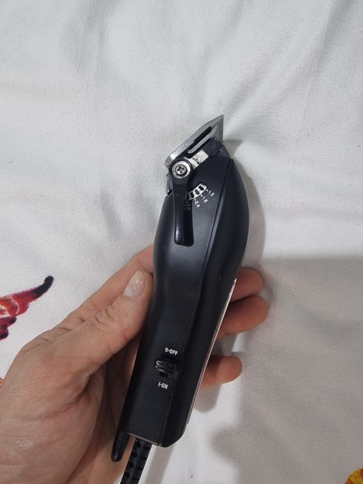 Vând Babyliss Pro VBlade -titan