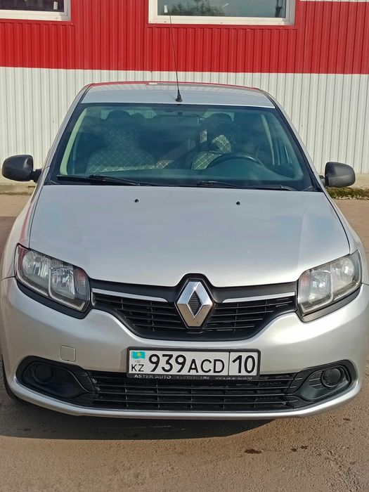 Автомобиль Renault Logan