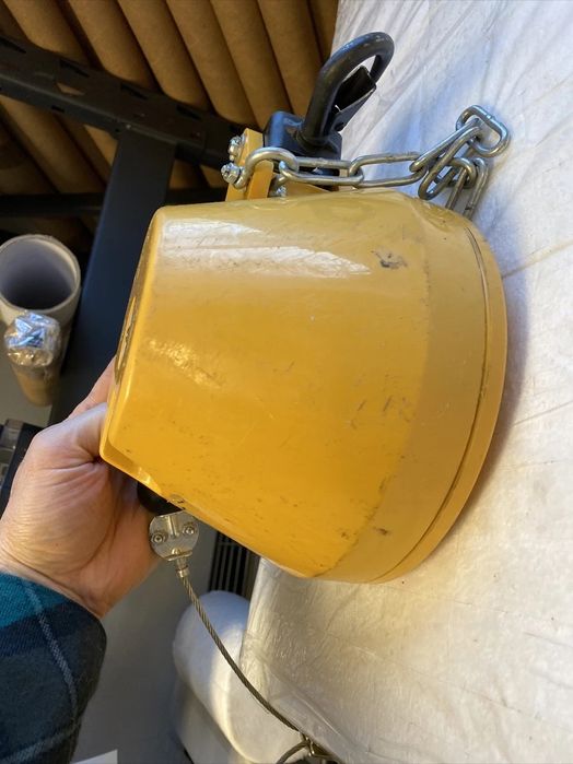 Opritor cadere cu cablu retractabil