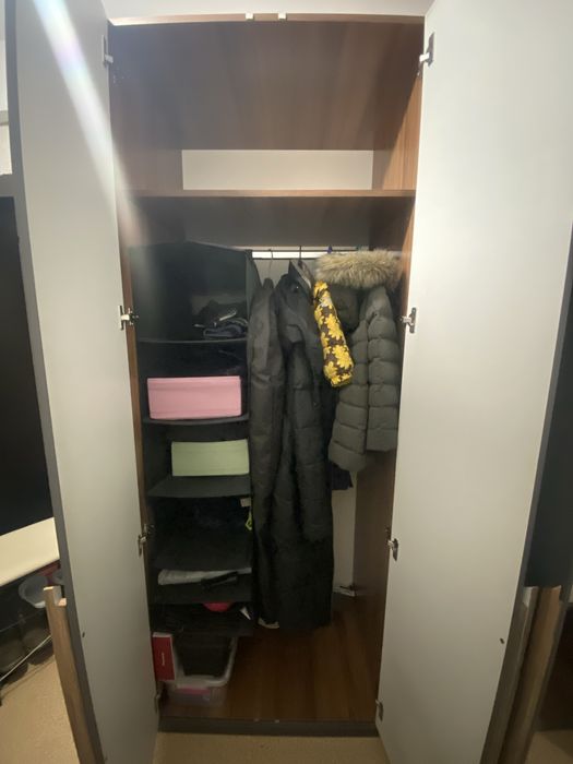 Продам шкаф,комод,зеркало,угловой диван !