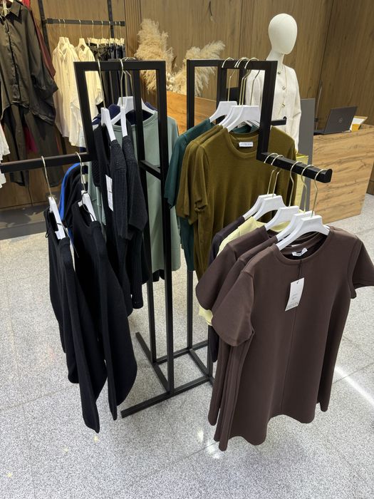 Стойка (рейлы) для одежды