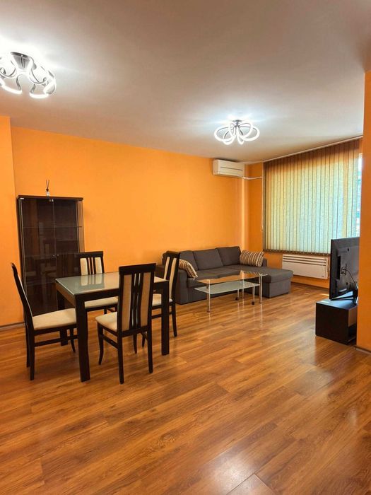 Дава се под наем Двустаен апартамент в София, Зона Б-18 - 65 кв.м за 800 € - Снимка #1