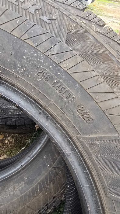 Anvelope  235 65 16c