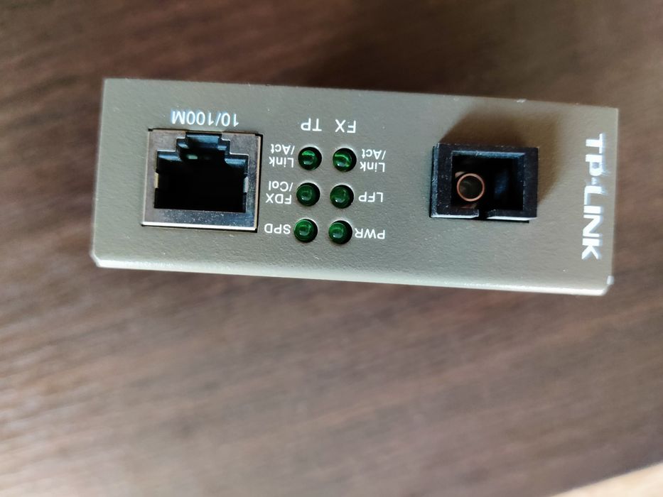 Vând Media Convertor  TP-LINK