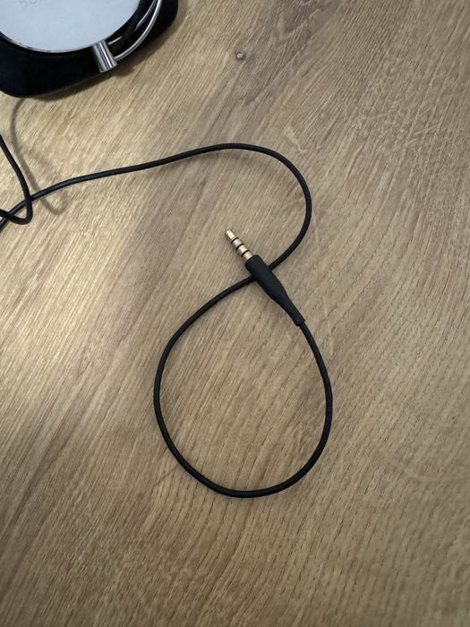 Casti Bowers & Wilkins P7