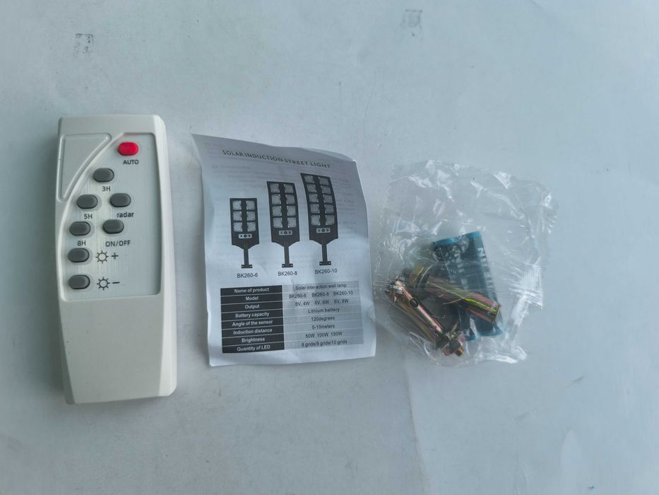 Lampa solara cu 8 led cob si telecomanda