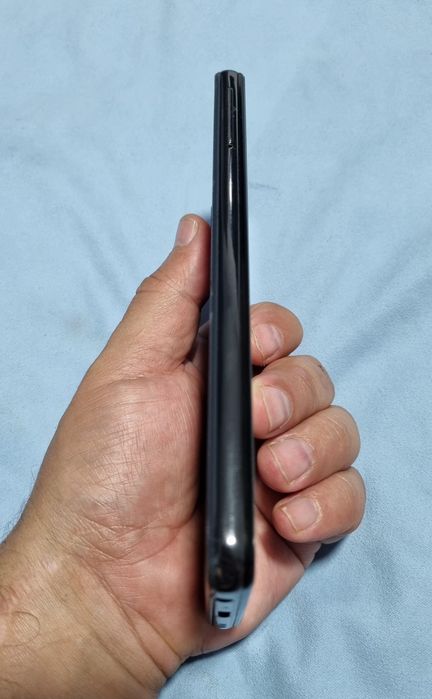 A32 5G ,128 gb funcționează foarte bine