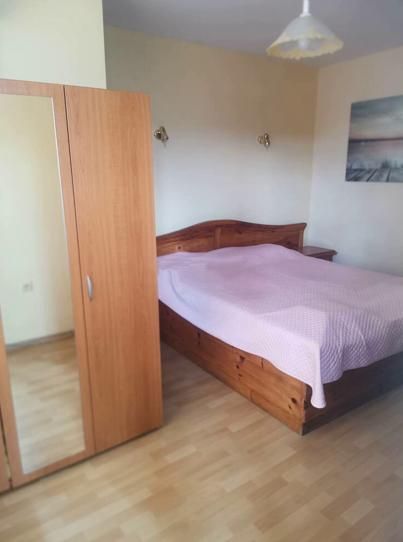 Дава се под наем Двустаен апартамент в Бургас, Център - 53 кв.м за 433.5 € - Снимка #3