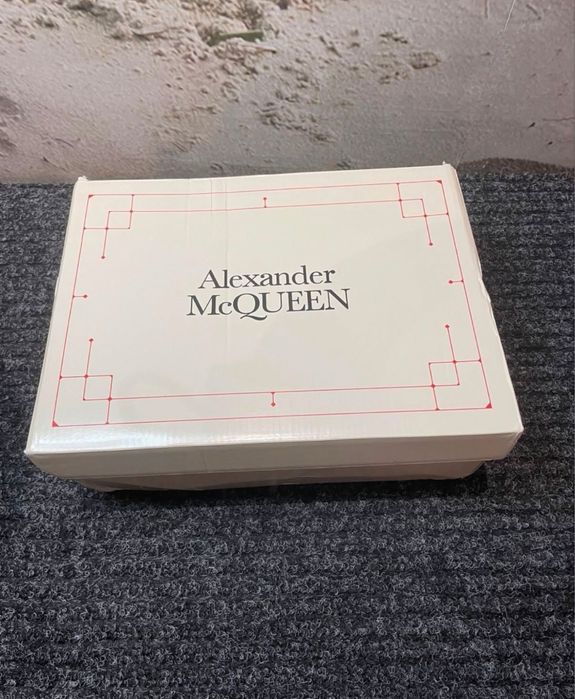 Adidasi Alexander McQueen