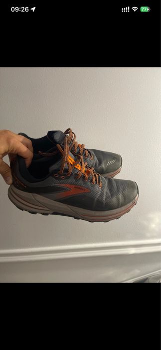 Brooks Cascadia