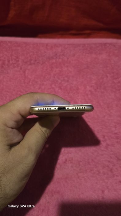 Айфон 8 64 GB като нов