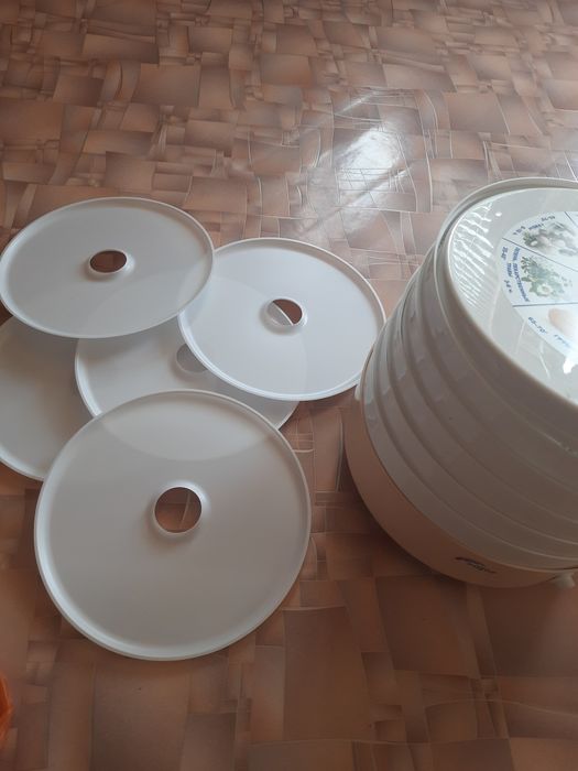 Новая Электрич Сушилка для овощей