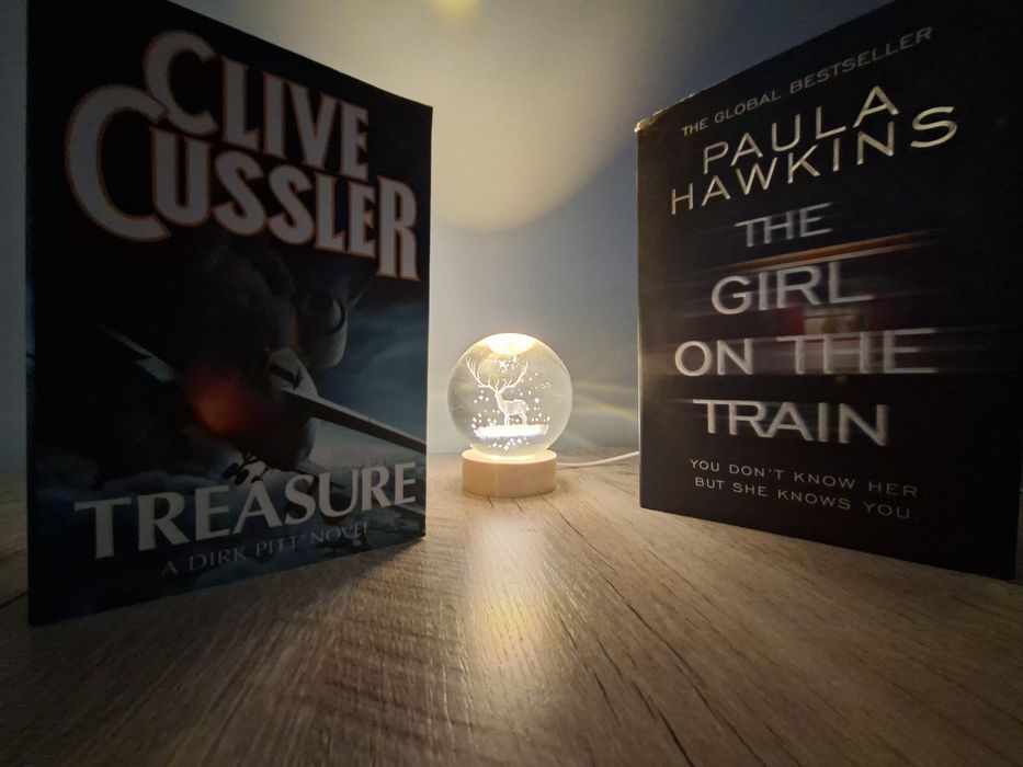 Продам книгу для "ILETS" (Clive Cussler) (Paula Hawkins)