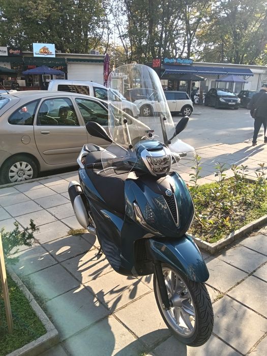 Слюда за Piaggio Beverly 300/400HPE