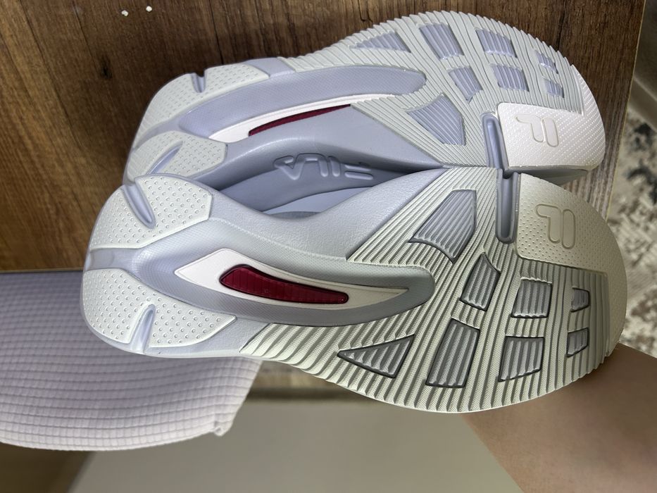 Мъжки  Нови оригинални маратонки Fila