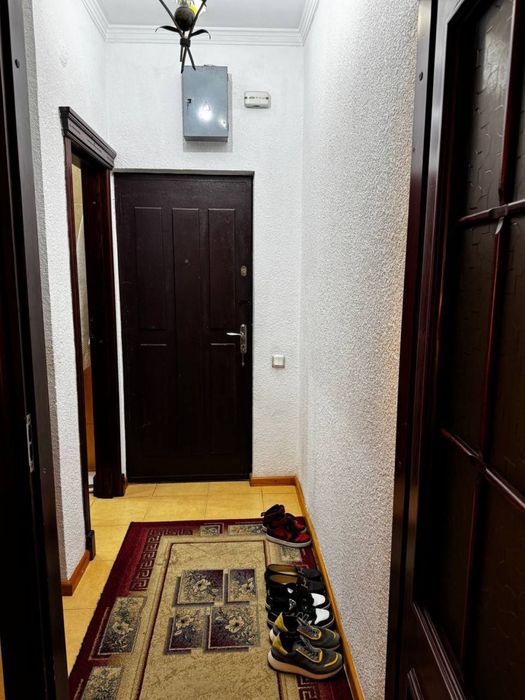 Сотилади 1/1/4 Коракамиш 2/4