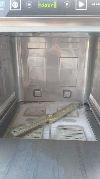 Последен модел професионална миялна машина с дренажна помпа