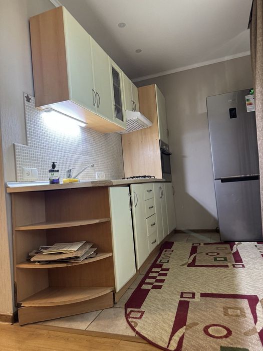 Аренда Новомосковская напротив кардиологии 2/2/4/-60 кв.м 500у.е