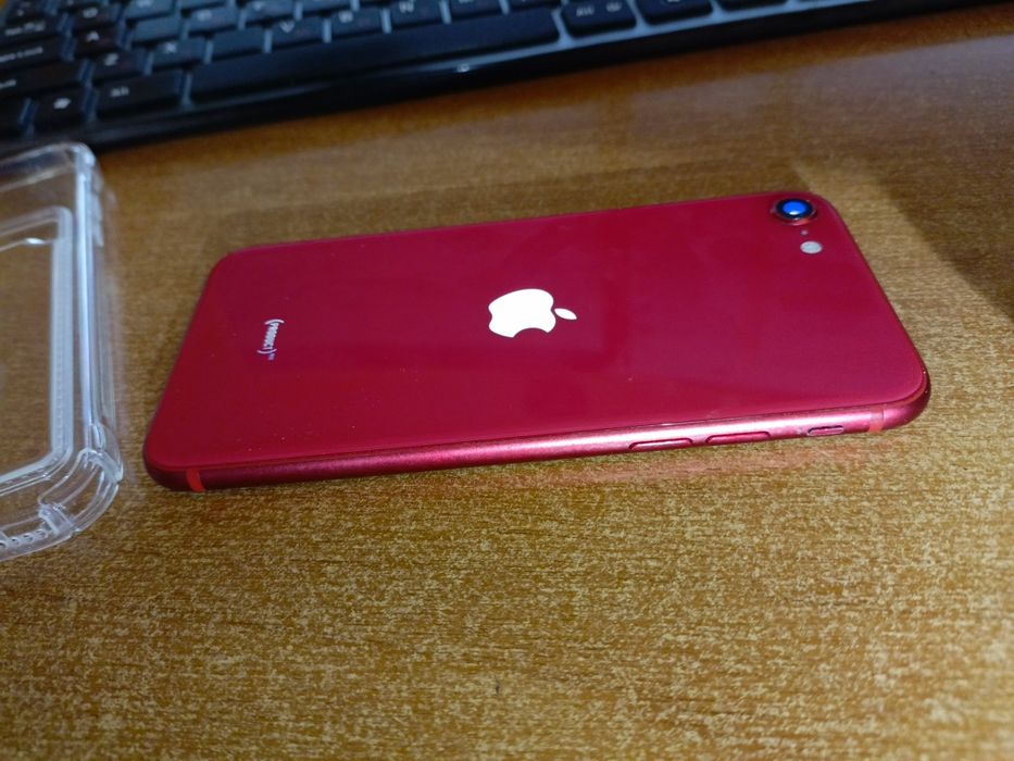 iPhone SE 2020 тачскрині сынық