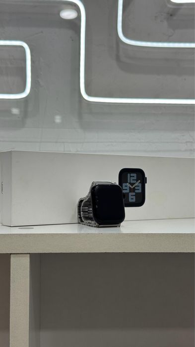 Продам Apple Watch se 2 40 mm 92 akb
