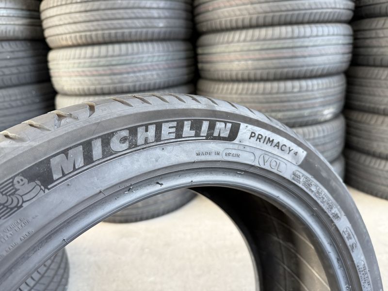 235/45/18 MICHELIN 4бр