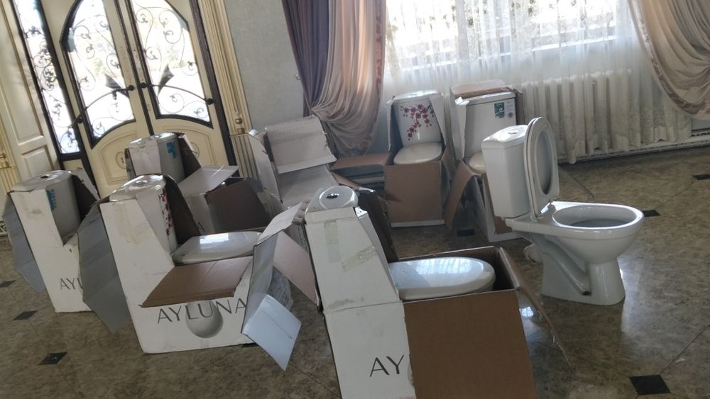 Продам унитазы бу