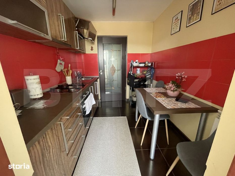 Apartament 2 camere, etaj intermediar, cu garaj | 55 mp + balcon  Zona