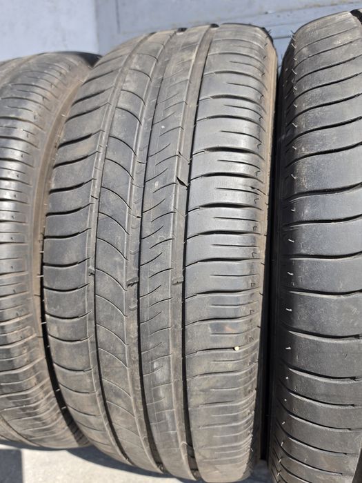 4 бр. летни гуми 215/60/16 Michelin DOT 0119 5-5,5 mm