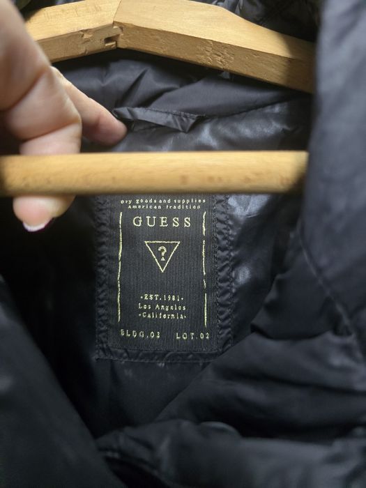 Дамско яке guess