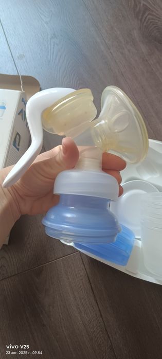 Продам молокоотсос ручной Philips