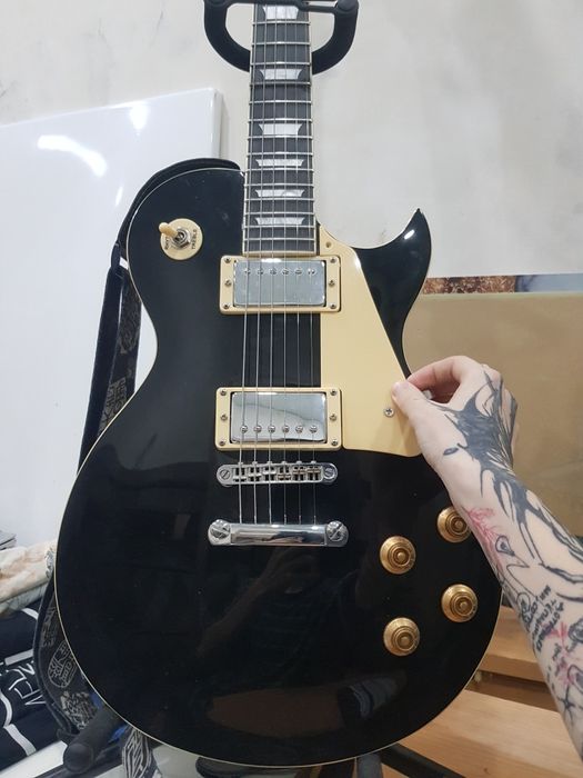 Продам леспол harley benton